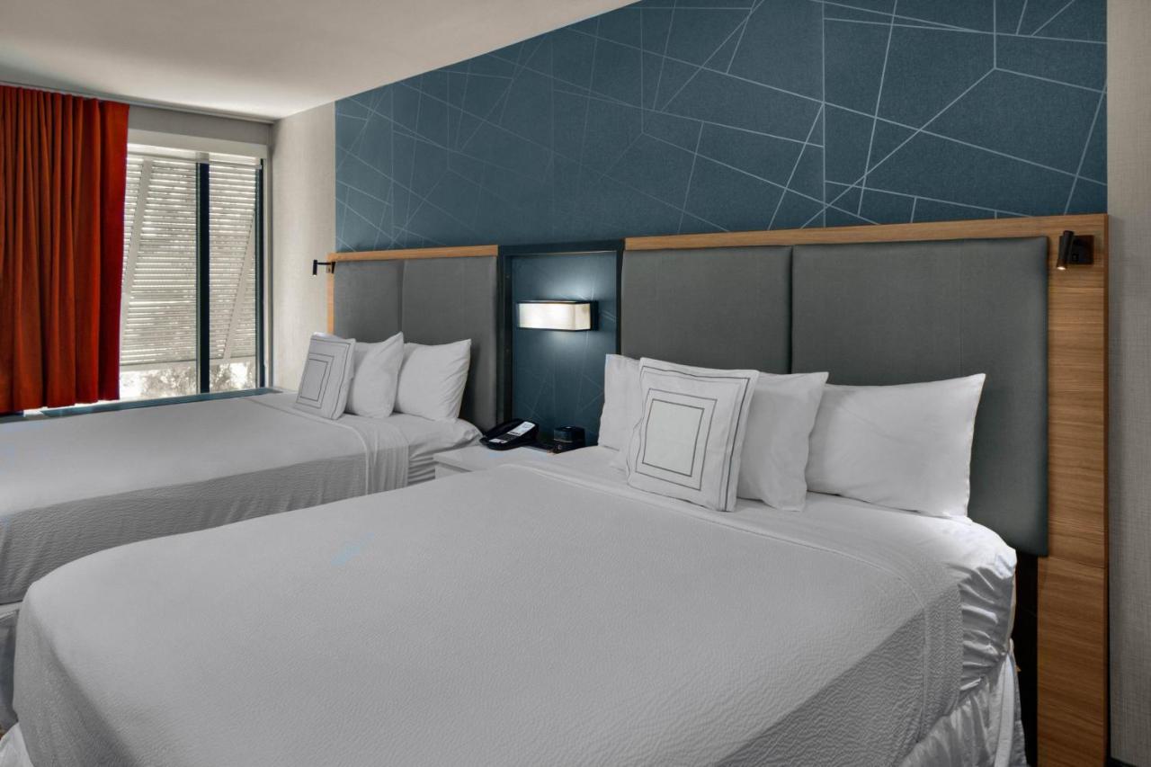 Springhill Suites Хилтон-Хед-Айленд Экстерьер фото